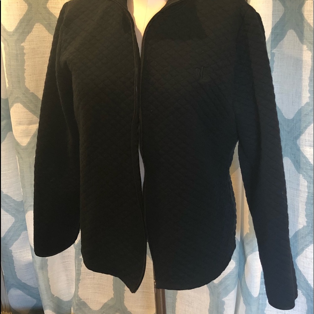 Ralph Lauren sweater dark blue in color